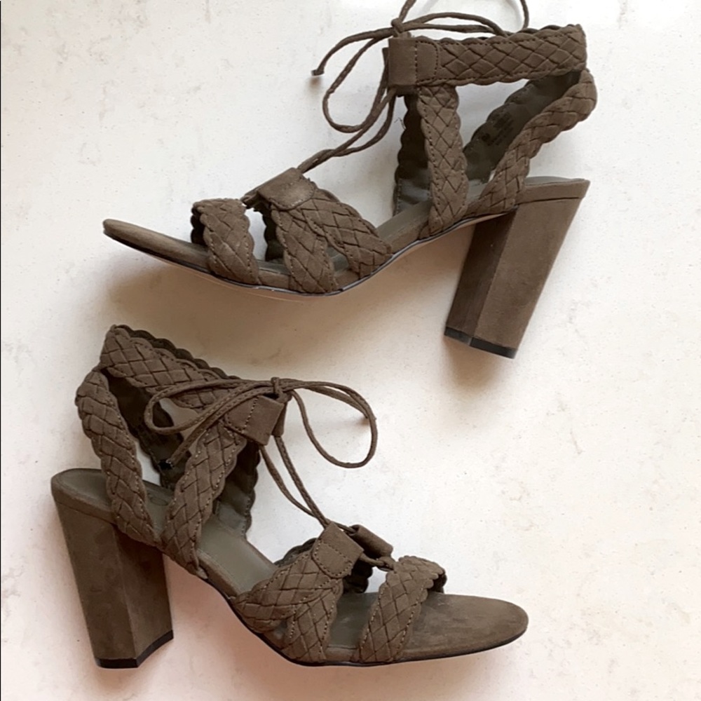 Cato Heels
